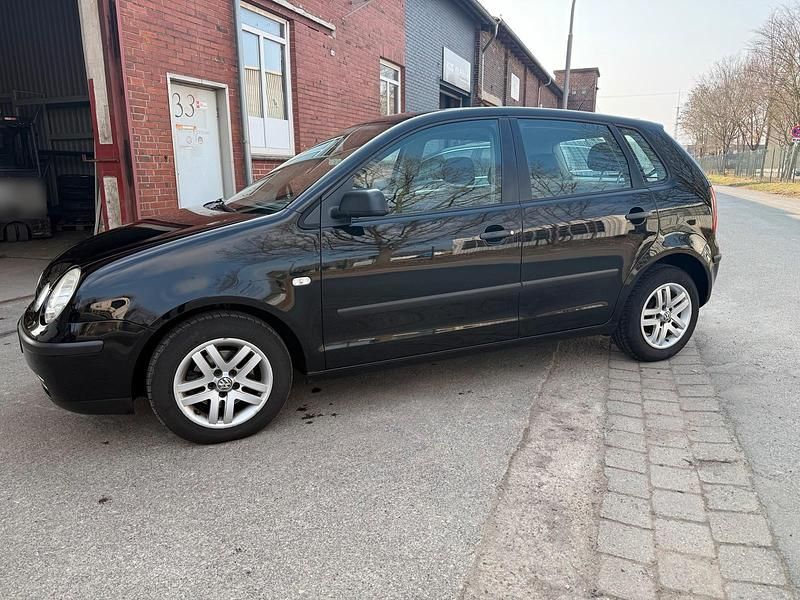 Gebraucht VW Polo 54 PS (39 kW) 2003 Schwarz Kleinwagen