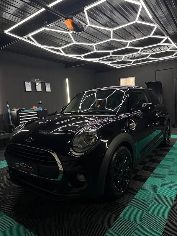 Second-hand Mini ONE 102 CP (75 kW) 2017 Negru Hatchback