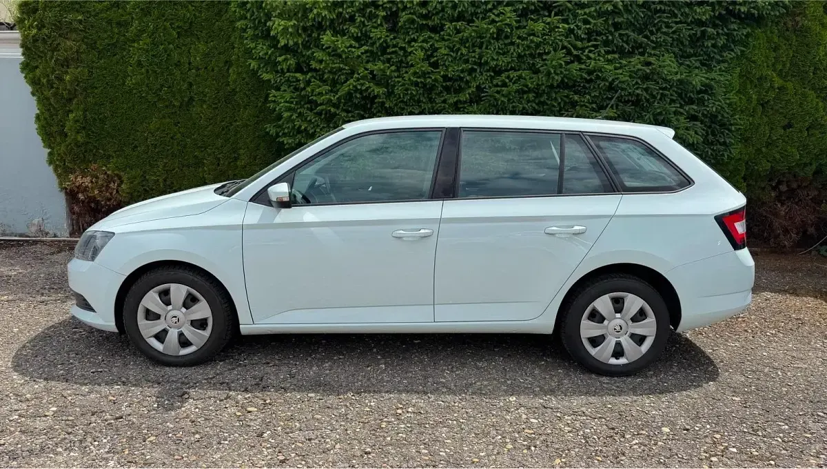 Gebraucht Skoda Fabia Ambition 105 PS (77 kW) 2015 Weiß Kombi