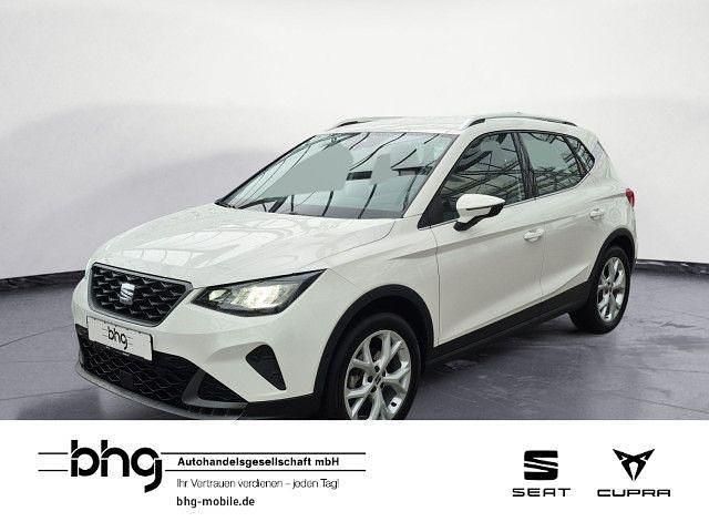 Weiß Gebraucht 2024 Seat Arona FR SUV | 22.390 € (Fairer Preis) - Bild 1/4