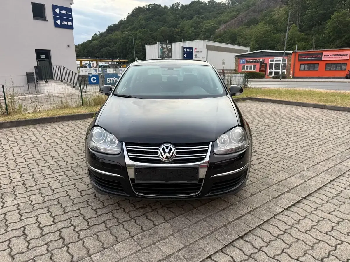Gebraucht VW Jetta 140 PS (102 kW) 2006 Schwarz Limousine