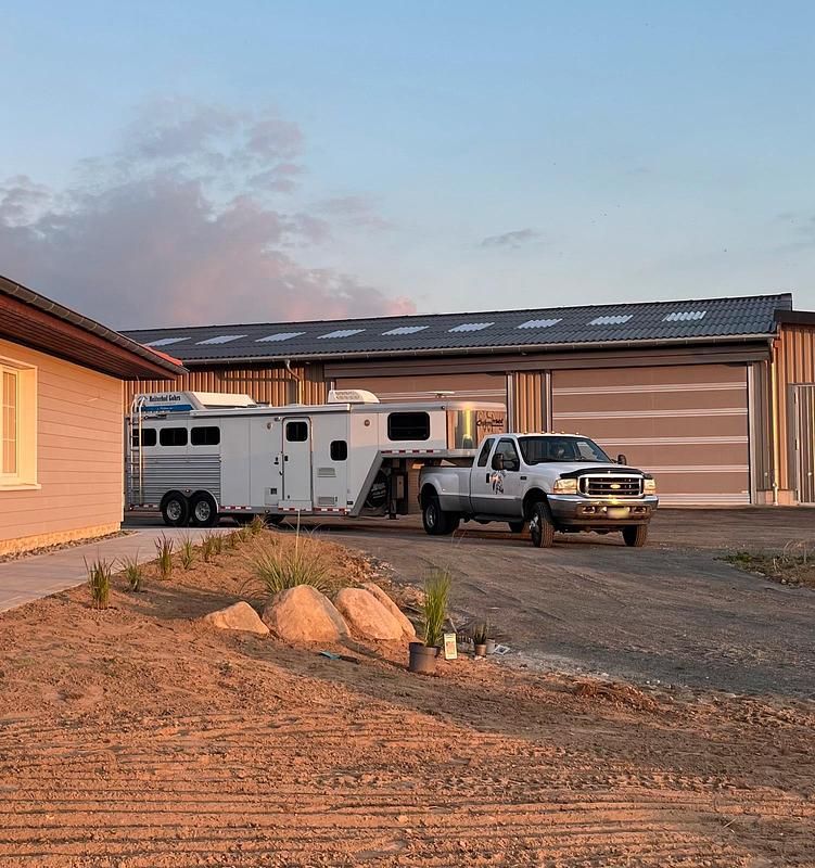 Second-hand Ford V8 250 CP (183 kW) 2002 Alb SUV