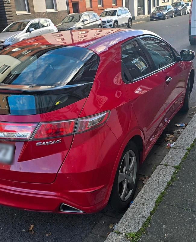 Gebraucht Honda Civic 100 PS (73 kW) 2010 Rot Kleinwagen