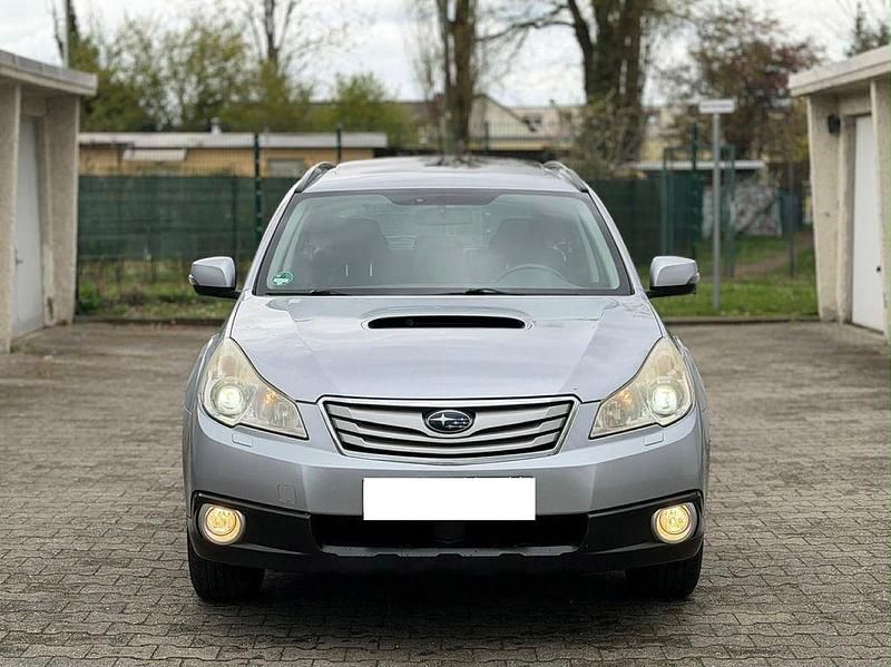Second-hand Subaru Outback 150 CP (110 kW) 2012 Argintiu Break