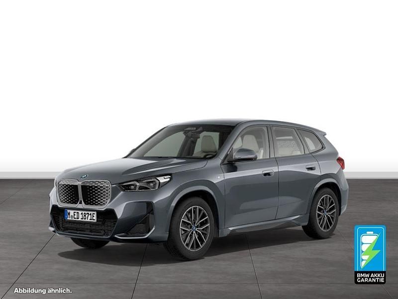 Grau Gebraucht 2025 BMW iX1 M Sport SUV | 51.060 € (Fairer Preis) - Bild 1/4