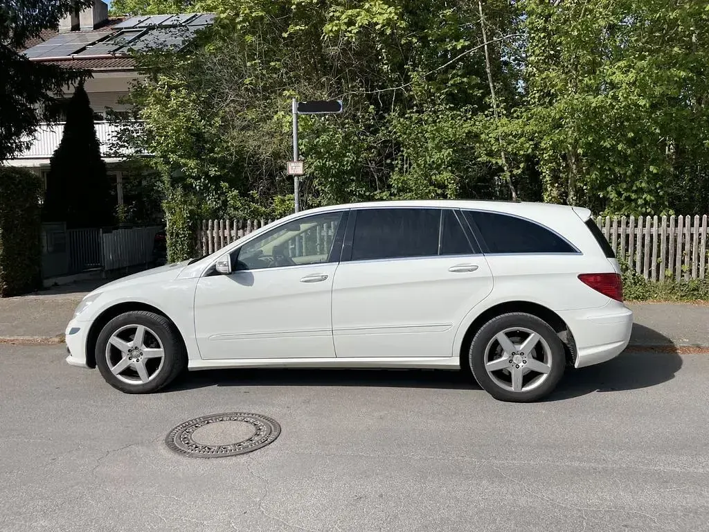 Gebraucht Mercedes R350 Edition 272 PS (200 kW) 2010 Weiß Van / Kleinbus