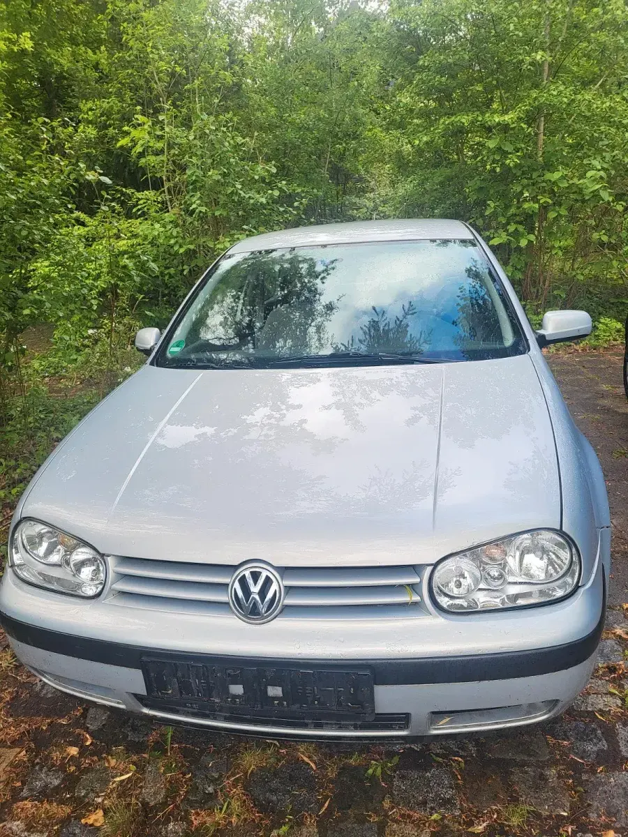 Używany VW Golf III 75 KM (55 kW) 1999 Srebrny Sedan/Limuzyna