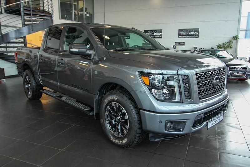 Gebraucht Nissan Titan Platinum 396 PS (291 kW) 2019 Gun metallic monotone Abholung