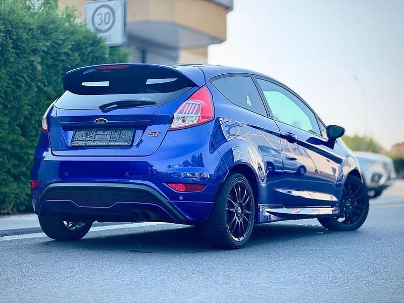 Gebraucht Ford Fiesta Performance Edition 182 PS (133 kW) 2017 Blau Kleinwagen