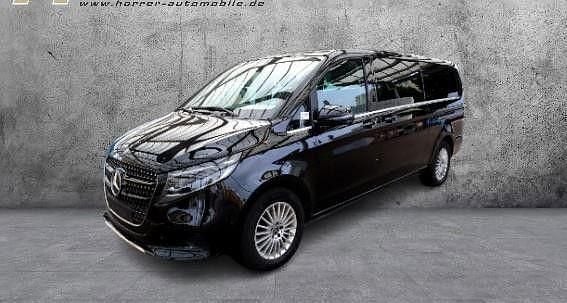 Obsidianschwarz metallic Gebraucht 2024 Mercedes V300 Avantgarde Van / Kleinbus | 70.890 € (Guter Preis) - Bild 1/4
