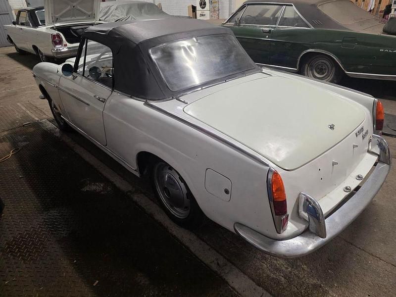 Gebraucht Fiat 1500 90 PS (66 kW) 1960 Weiß Cabrio