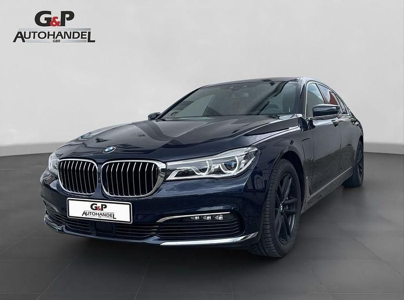 Gebraucht BMW 740 Sport Line 273 PS (200 kW) 2018 Blau Limousine