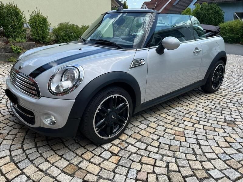 Silber Gebraucht 2014 Mini Cooper Cabriolet Cabrio | 12.100 € - Bild 1/4