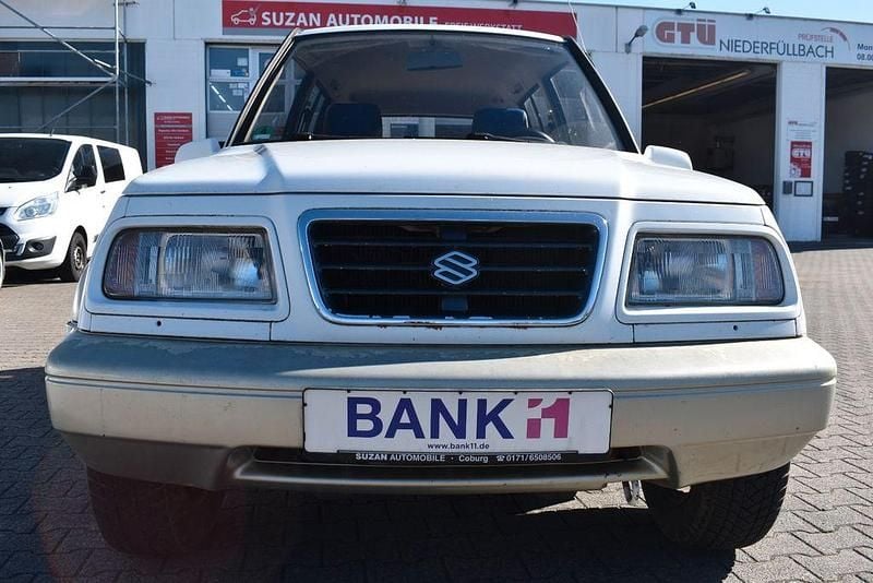 Gebraucht Suzuki Vitara 136 PS (100 kW) 1997 Weiß SUV