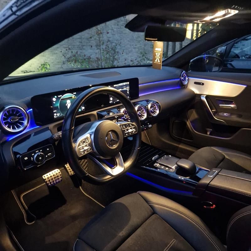 Schwarz Gebraucht 2021 Mercedes CLA200 AMG line Limousine | 26.000 € (Guter Preis) - Bild 1/4