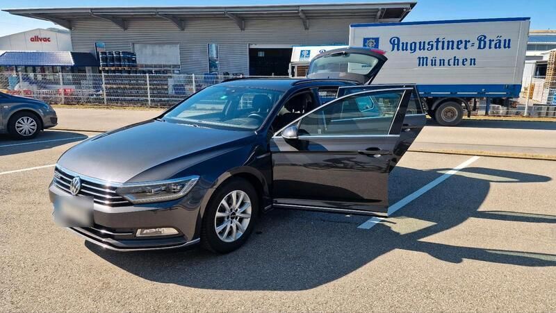 Grau Gebraucht 2018 VW Passat Kombi | 24.199 € (Fairer Preis) - Bild 1/4