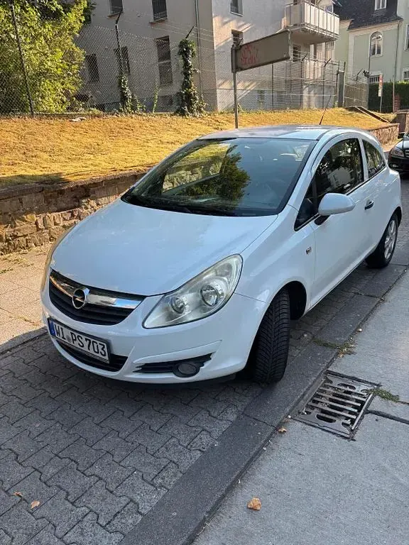 Gebraucht Opel Corsa Selection 80 PS (58 kW) 2009 Weiß Kleinwagen