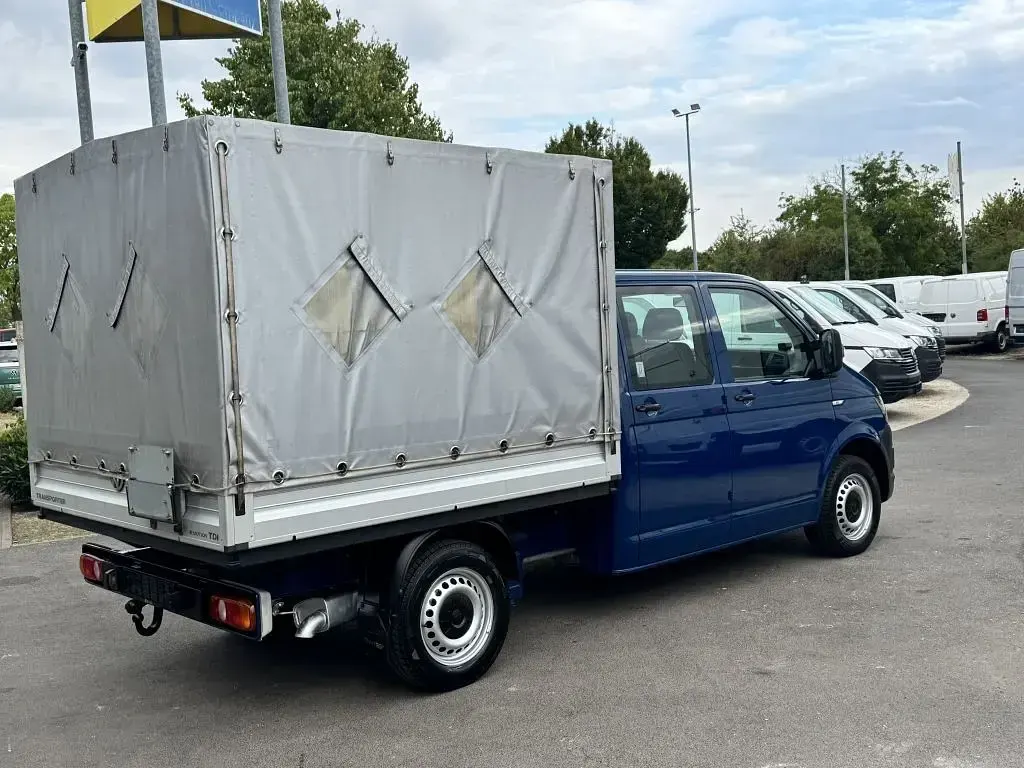 Second-hand VW Transporter 150 CP (110 kW) 2017 Albastru Van