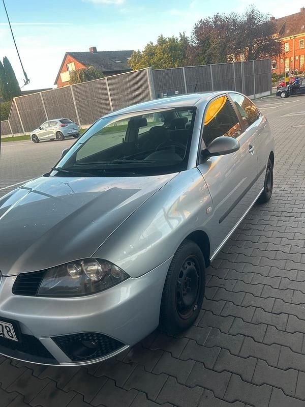 Silber Gebraucht 2007 Seat Ibiza Kleinwagen | 1.200 € (Fairer Preis) - Bild 1/4