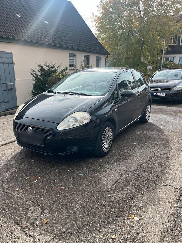 Schwarz Gebraucht 2007 Fiat Grande Punto Kleinwagen | 1.750 € (Guter Preis) - Bild 1/4