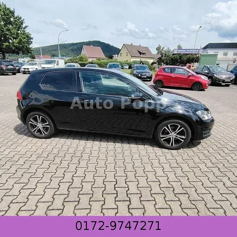 Gebraucht VW Golf VII Trendline 110 PS (80 kW) 2015 Schwarz Limousine