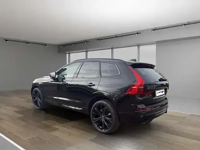 Gebraucht Volvo XC60 Plus 250 PS (183 kW) 2025 Schwarz SUV