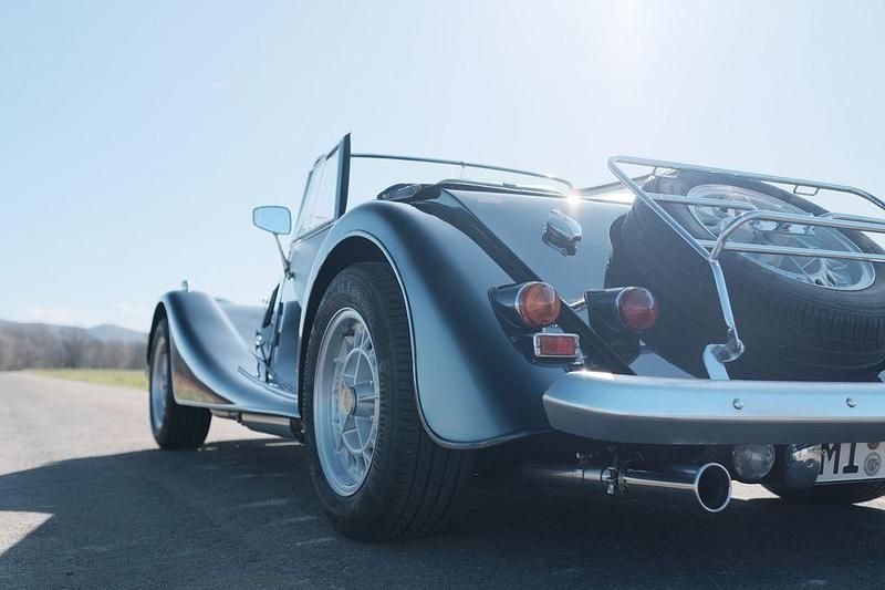 Gebraucht Morgan Plus 8 194 PS (142 kW) 1988 Blau Cabrio