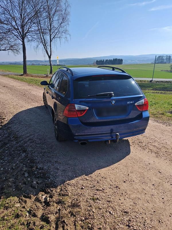 Gebraucht BMW 318 2008 Blau Kombi