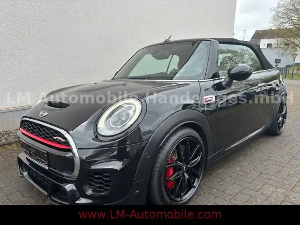Gebraucht Mini Cooper Cabriolet 231 PS (169 kW) 2016 Midnight black metallic (metallic) Cabrio