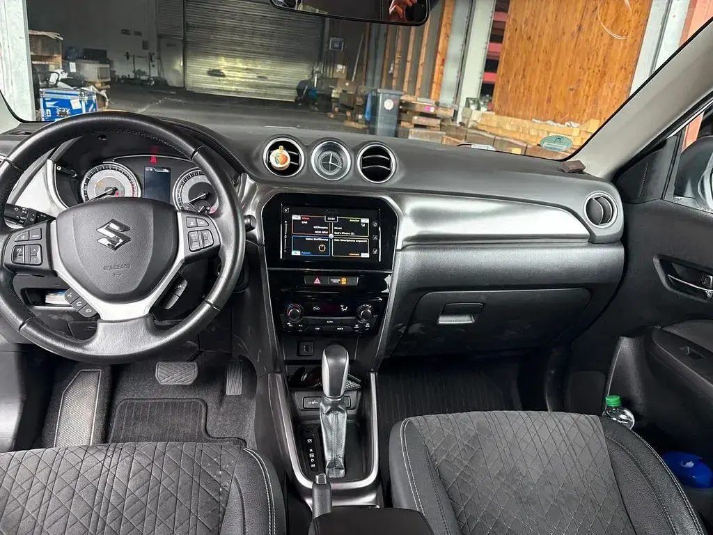 Gebraucht Suzuki Vitara Comfort 129 PS (94 kW) 2022 Weiß SUV