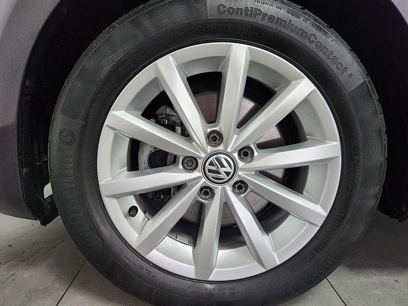 Gebraucht VW Golf VII LOUNGE 110 PS (80 kW) 2015 Grau Kombi