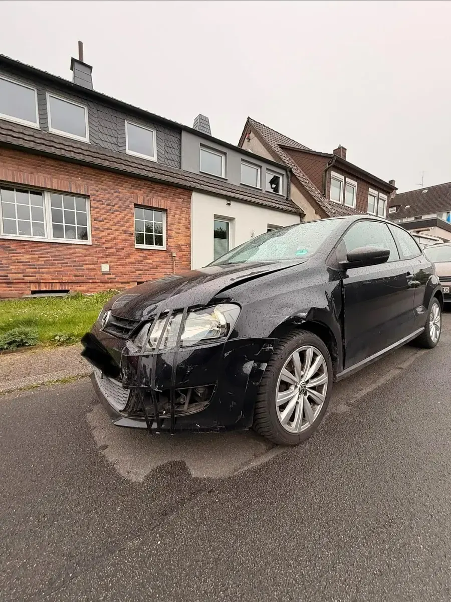 Gebraucht VW Polo 60 PS (44 kW) 2010 Schwarz Kleinwagen
