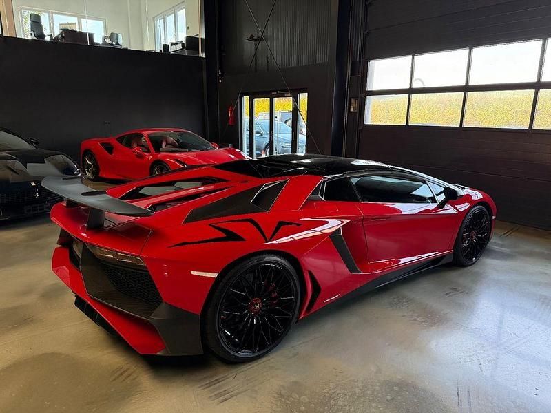 Gebraucht Lamborghini Aventador 751 PS (552 kW) 2016 Rot Cabrio