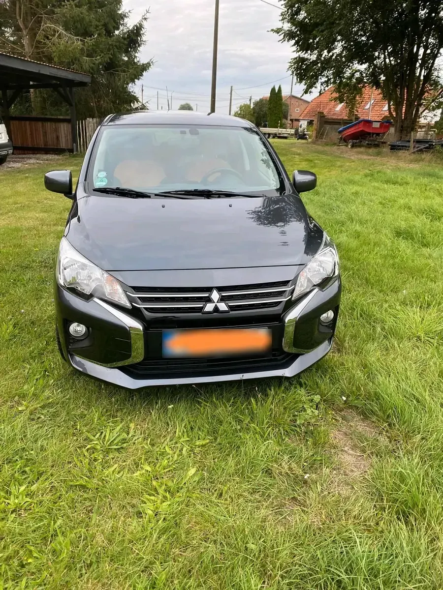 Gebraucht Mitsubishi Space Star 71 PS (52 kW) 2024 Grau Kleinwagen