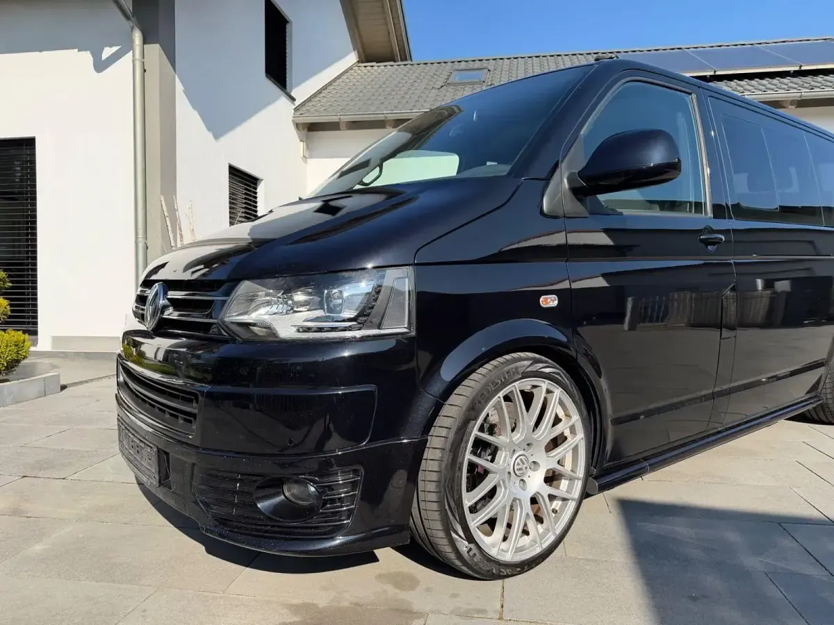 Gebraucht VW Multivan 179 PS (131 kW) 2009 Schwarz Van / Kleinbus