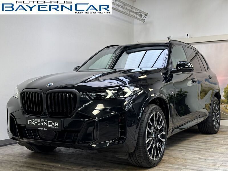 Black sapphire metallic Gebraucht 2025 BMW X5 M Sport SUV | 86.489 € (Guter Preis) - Bild 1/4