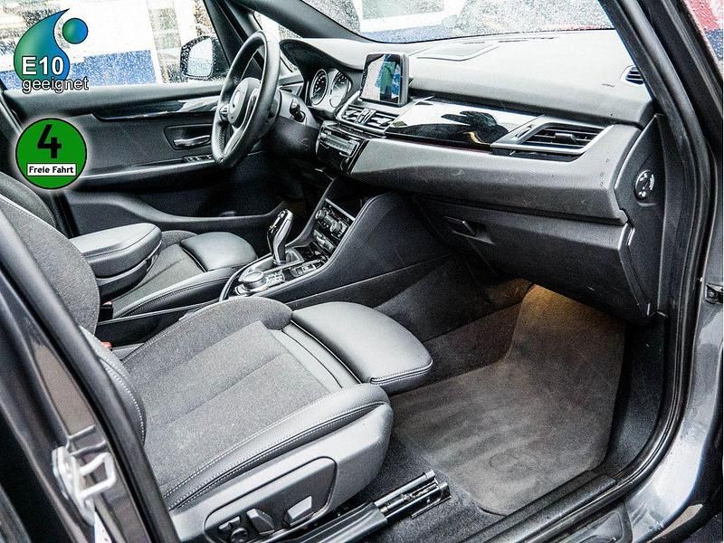 Gebraucht BMW 218 Active Tourer Advantage 140 PS (102 kW) 2019 Mineralgrau Van / Kleinbus