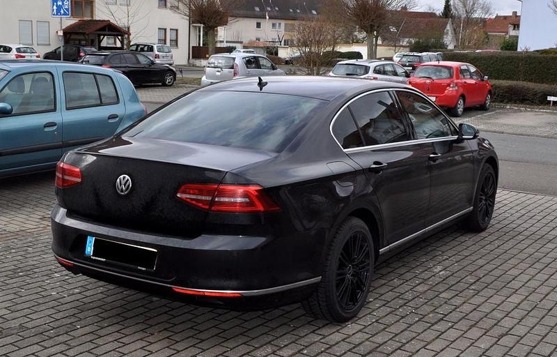Gebraucht VW Passat Highline 179 PS (131 kW) 2017 Schwarz Limousine