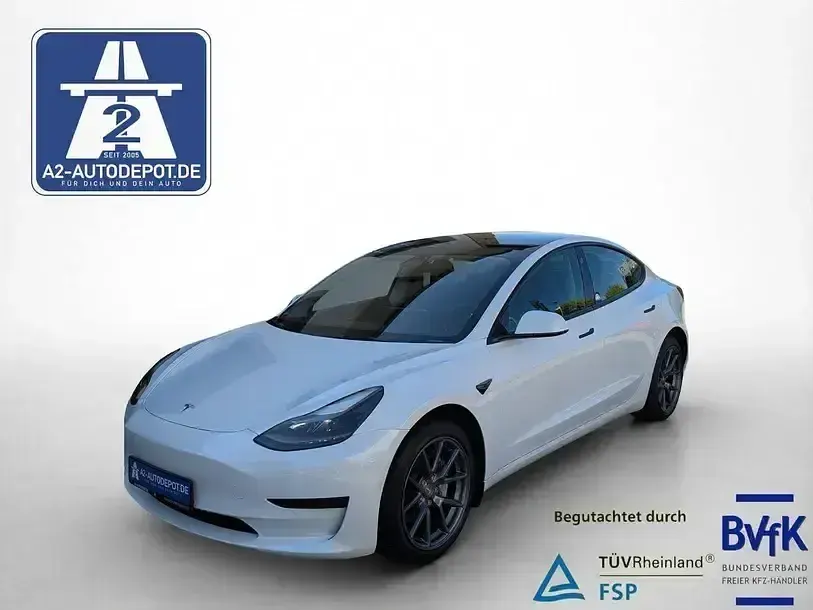 Usado Tesla Model 3 Standard Range 239 kW (325 CV) 2022 Blanco Berlina