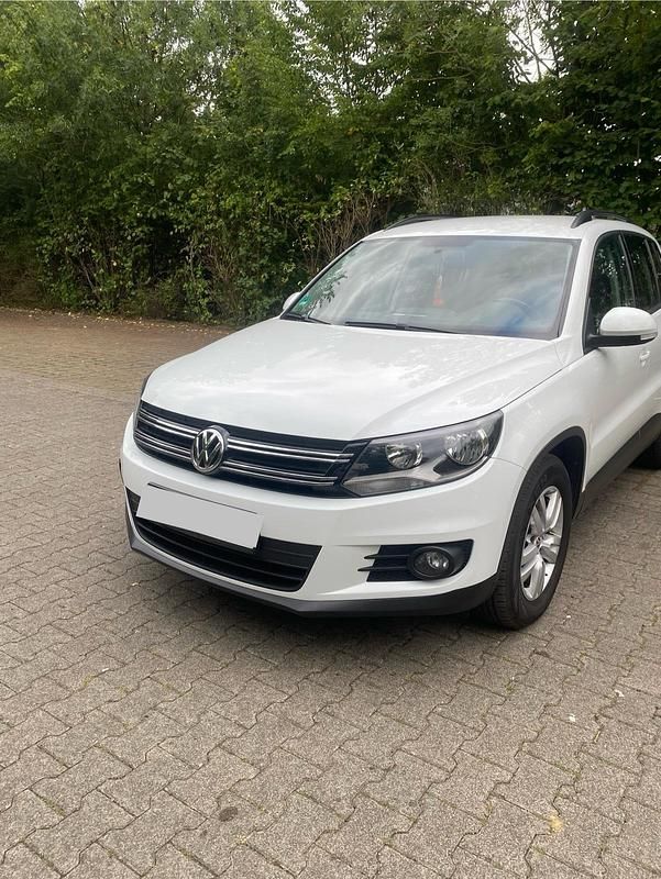 Weiß Gebraucht 2015 VW Tiguan SUV | 8.900 € (Superpreis) - Bild 1/4