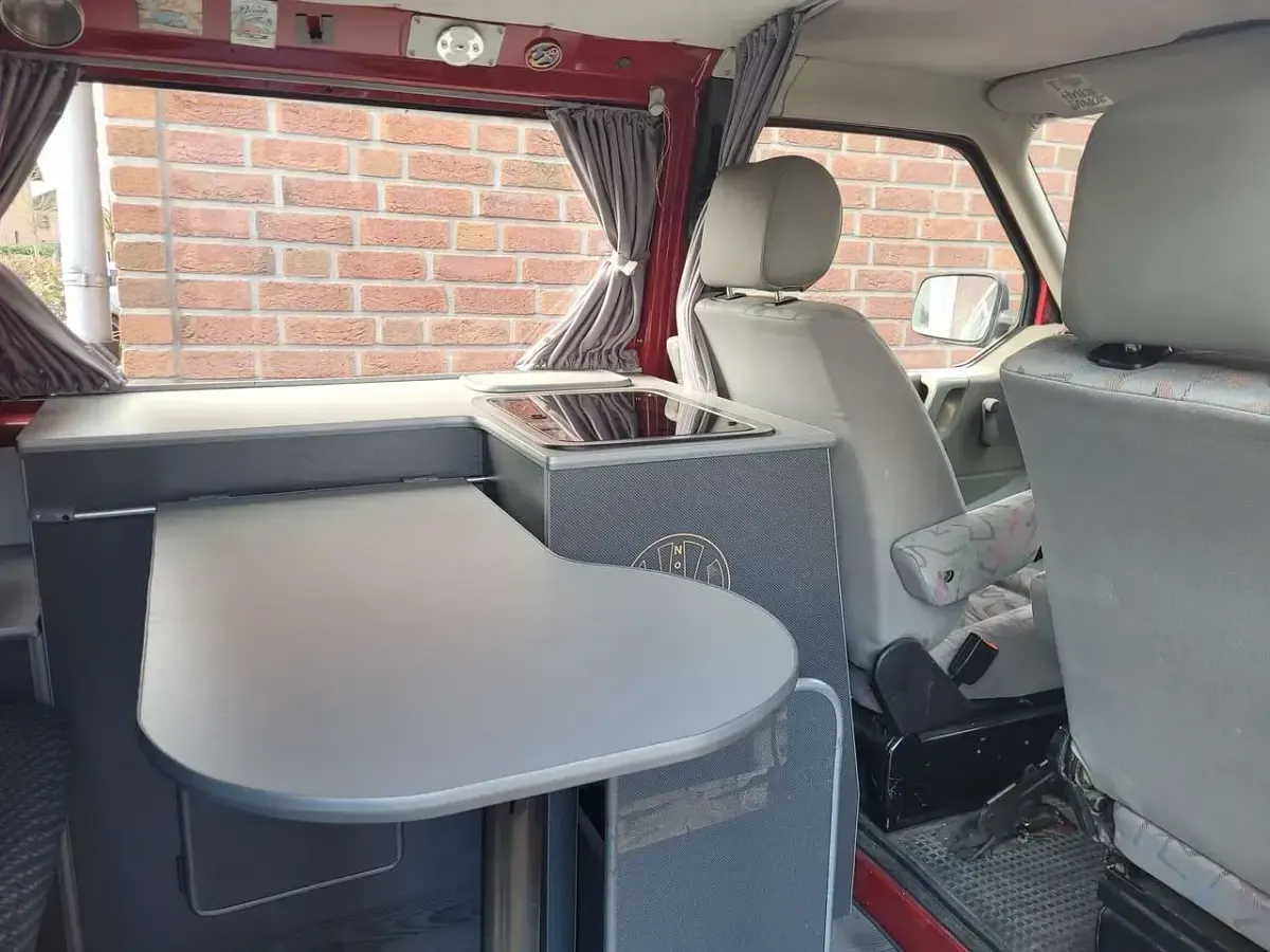 Gebraucht VW T4 77 PS (56 kW) 1998 Rot Van