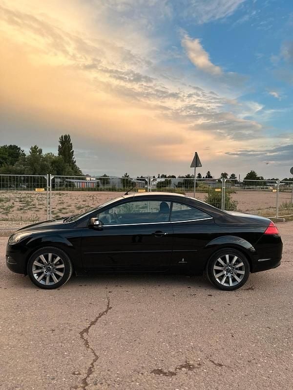 Schwarz Gebraucht 2008 Ford Focus Cabriolet Cabrio | 5.450 € (Etwas zu teuer) - Bild 1/4