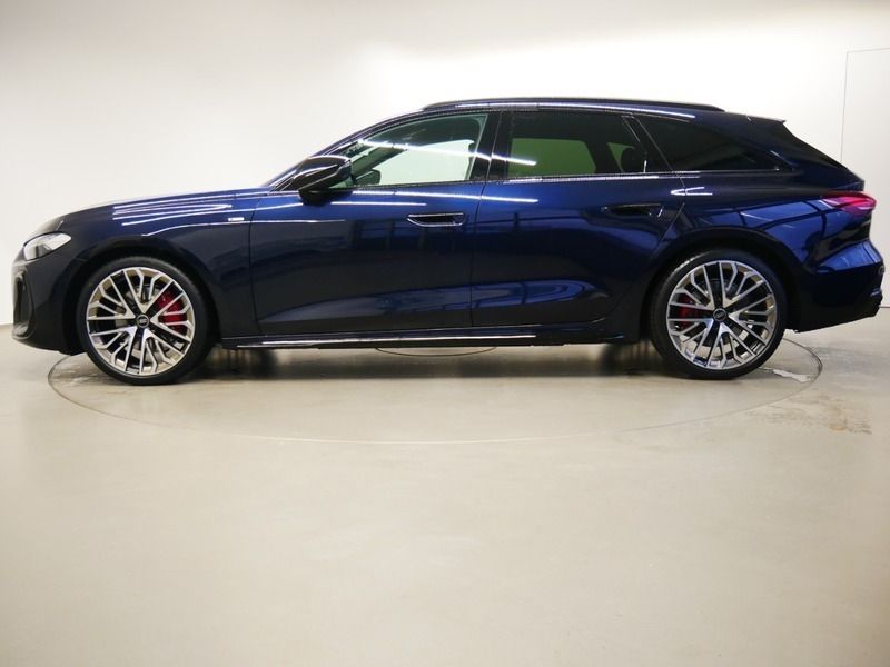 Gebraucht Audi A5 S-Line 204 PS (150 kW) 2025 Blau Coupé