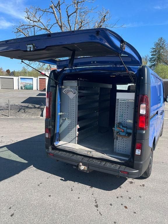 Gebraucht Opel Vivaro 125 PS (91 kW) 2017 Blau Van / Kleinbus