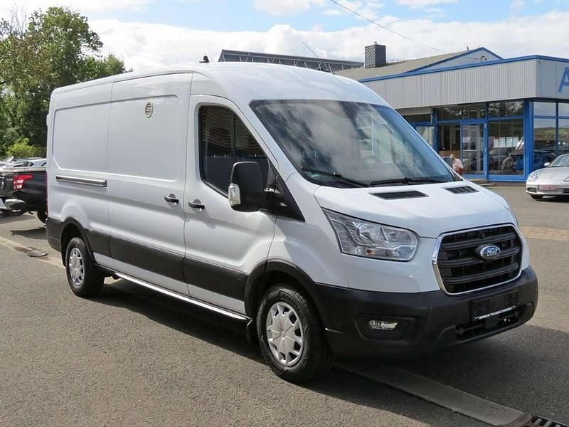 Gebraucht Ford Transit Trend 131 PS (96 kW) 2020 Frostweiß Van / Kleinbus