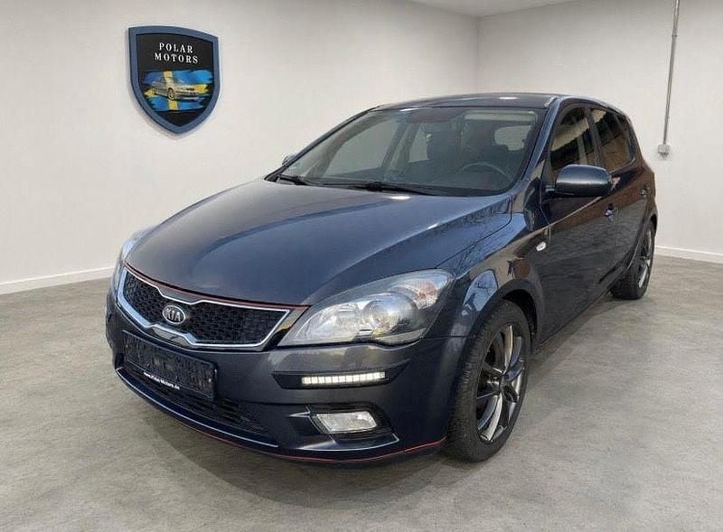 Gebraucht Kia Ceed Edition 7 90 PS (66 kW) 2012 Grau Kleinwagen
