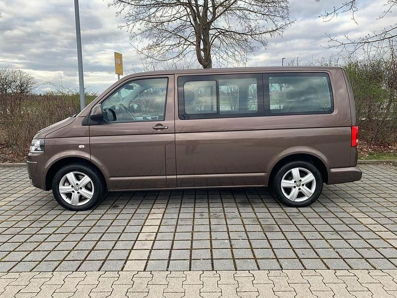 Usata VW T5 140 CV (102 kW) 2011 Marrone Furgone