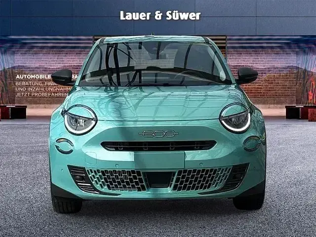 Gebraucht Fiat 600 136 PS (100 kW) 2025 Blau SUV