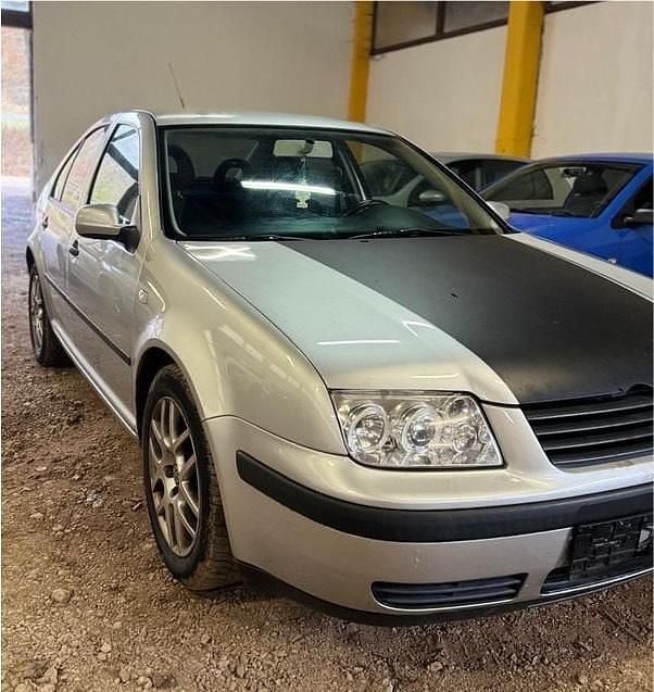Gebraucht VW Bora 116 PS (85 kW) 2001 Silber Limousine