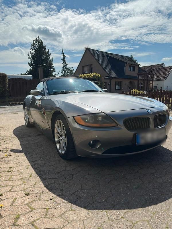 Gebraucht BMW Z4 170 PS (125 kW) 2004 Silber Cabrio